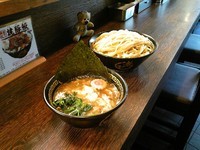 「つけめん 煮番搾り（特盛）＋肉増」@東京煮干中華そば 三三㐂 大森の写真
