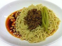 「汁なし担担麺 680 + 缶ビール 380」@麺や金時の写真