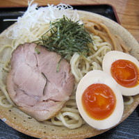「つけ麺（６００円）＋味玉（１００円）」@麺屋一里の写真