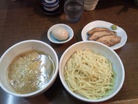 「つけ麺(塩)並+味付け玉子+あぶり焼豚」@めんやももの写真