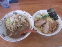 「とろろつけそば＋炒め野菜」@味箪笥の写真