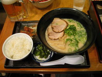 「山笠セット：920円」@とんこつラーメン屋台 福岡空港の写真