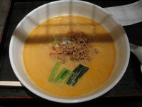 「担々麺（ライス・ザーサイ付き）：900円」@うり坊 神谷町店の写真