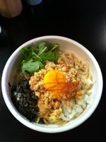 「とり塩台湾風冷やしまぜそば」@らーめん まぜそば てっぺん 春日井店の写真