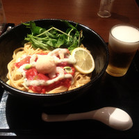 「今夏限定  冷製完熟トマト和えそば￥９３０＋小生ビール(×2)」@三ツ矢堂製麺 川越店の写真