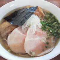 「鰮煮干￥700＋ﾁｬｰｼｭｰ￥100(低温、ﾊﾞﾗ)」@喜元門 本店の写真