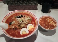 「北極やさい（辛さ２倍）+単品麻婆」@蒙古タンメン 中本 高円寺店の写真