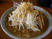 「小ラーメン 600円（麺硬め、ヤサイ・ニンニク・カラメ）」@ラーメン二郎 亀戸店の写真