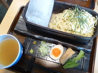 「ざる琥珀（夏季限定）　700円」@自家製麺 琥珀の写真