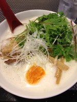 「鶏白湯ラーメン（大盛り）」@Fine Tuned Ramen with Music Bee Hiveの写真