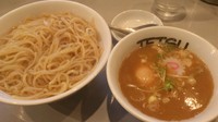 「夜の部鶏×魚介味たまつけ麺あつもり大盛り900円」@つけめん102 大宮店の写真