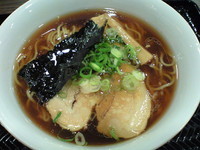 「醤油らぁ麺（780円）」@創彩麺家 野の実 足柄サービスエリア店の写真