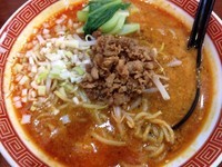 「楽山担担麺＋餃子（750円＋250円）」@楽山担担面 稔台店の写真