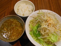 「カレーつけ麺（中盛２７０ｇ）＋半ライス」@中華そば 伝堂の写真