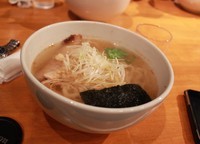 「駿河塩そば（手打ち麺・ニンニク）」@らぁめん大山 富士本店の写真