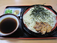 「自家製手もみ ざるラーメン 550円」@見晴屋の写真