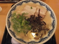 「博多ラーメン680円」@由丸 京橋店の写真