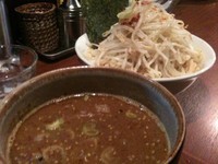 「【期間限定】カレーつけ麺 800円　中盛り」@伝家の写真