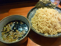 「黒つけめん（800円）＋大盛り（100円）」@麺や 虎ノ道の写真