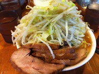 「小ブタ（ヤサイマシマシ）」@ラーメン二郎 八王子野猿街道店2の写真