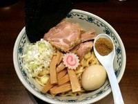 「特製まぜそば」@煮干中華そば 鈴蘭 新宿店の写真