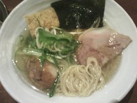 「燻玉塩らーめん　７５０円」@<真>卓朗商店の写真