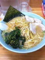 「ネギラーメン大（アブラ）」@壱寅家 新松戸店の写真