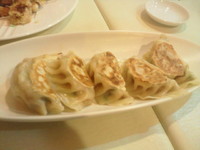 「自家製焼餃子(525円)」@美彩食 田辺の写真