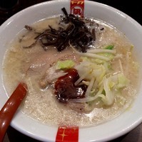 「豚王　780えん」@ラーメン凪 豚王 大宮店の写真