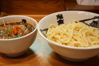 「肉増しカラシビつけ麺（大盛、辛さ増し、シビ普通）」@カラシビ味噌らー麺・つけ麺 神田本店の写真
