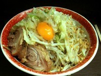 「汁無し　小」@ラーメン二郎 横浜関内店の写真