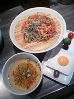 「五輪麺：ソラノイロのオリンピックの出汁もの９００円」@ソラノイロ ARTISAN NOODLESの写真