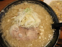 「こってりラーメン（味噌）+半チャーハン　「700円+350円」@北海道ラーメン めんぽぽの写真