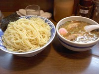 「チャーシューつけ麺、特盛」@大勝軒 十五夜 新宿御苑店の写真