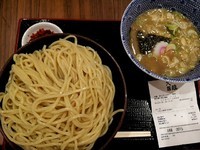 「赤辛つけめん　大盛」@久臨 ダイバーシティ東京プラザ店の写真