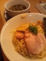 「鶏と煮干しの醤油つけそば」@Japanese Soba Noodles 蔦の写真