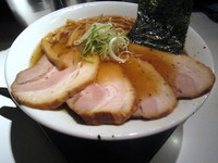 「煮豚そば(醤油)」@SOBAHOUSE金色不如帰の写真