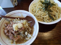「つけ二郎(野菜増し、ニンニク脂普通、麺2玉)900円」@凌駕ZEROの写真