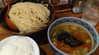 「辛つけめん（中）750円+ライス100円」@つけ麺専門店 三田製麺所 新橋店の写真