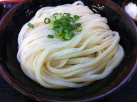 「ぶっかけうどん (冷・中) (350円)」@手打十段 うどんバカ一代の写真