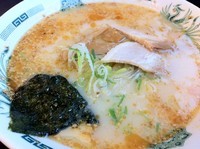 「とんこつラーメン」@日高屋 初台南口店の写真