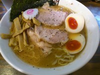 「特製煮干しらーめん　￥880」@煮干しらーめん 玉五郎 東京新宿店の写真