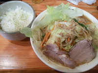 「濃菜麺（レタスと挽肉のXO醤炒めトッピング）＋ネギめし」@濃菜麺 井の庄の写真