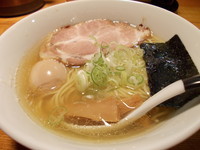 「地鶏煮玉子塩らあめん」@上州地鶏ラーメン 翔鶴の写真