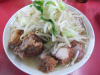 「小豚増しラーメン(750円)」@ラーメン二郎 大宮店の写真