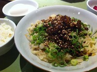 「汁なしあえ坦々麺」@ちょもらんま酒場 恵比寿東口店の写真