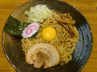 「油そば（生玉子入り） ￥700」@麺や 桜木の写真