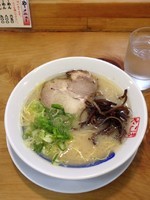 「塩とんこつ」@ぽんこつやの写真