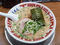 「ラーメン　（大盛）　６５０円」@屯ちん 池袋本店の写真