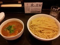 「比内地鶏つけ麺特盛」@TSURUMEN 大阪城北詰店の写真